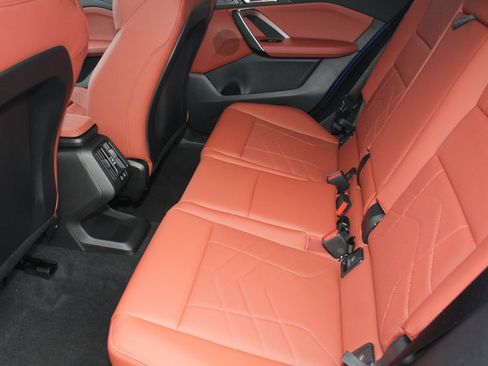 New 2026 BMW X2 xDrive28i w/ Technology Package AWD/4WD image 21