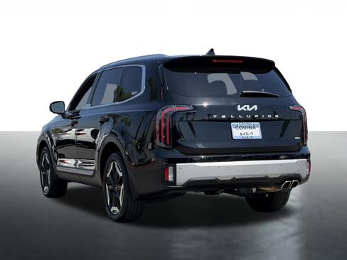 Used 2023 Kia Telluride EX w/ EX Captain's Chair Package AWD/4WD image 6