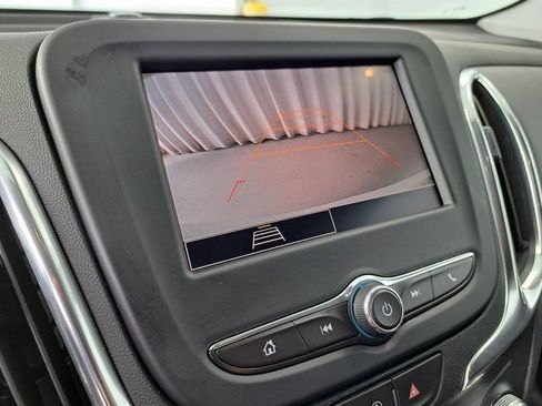 Used 2024 Chevrolet Equinox LT FWD image 13