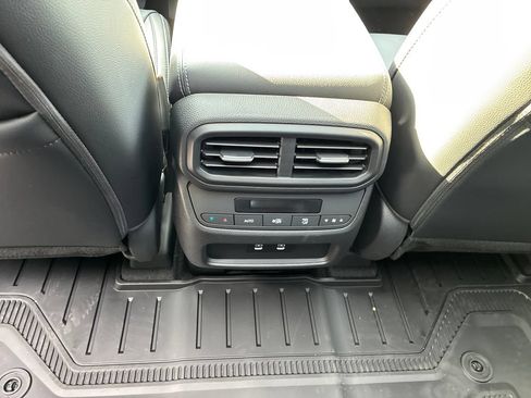 New 2026 Honda Pilot Touring image 20