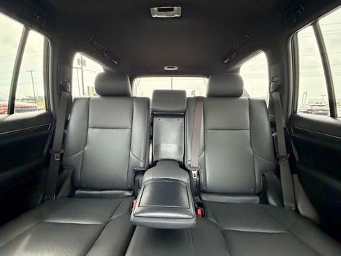 Used 2023 Lexus GX 460 Premium w/ Premium Plus Package AWD/4WD image 25