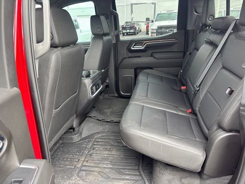 Used 2022 GMC Sierra 1500 SLT w/ SLT Premium Plus Package AWD/4WD image 17