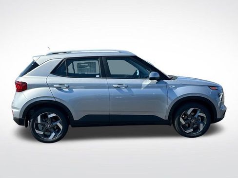 New 2026 Hyundai Venue SEL FWD image 7