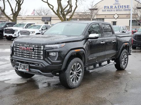 Used 2024 GMC Canyon Denali AWD/4WD image 4