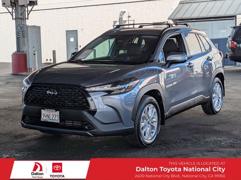 Certified 2023 Toyota Corolla Cross LE image 1
