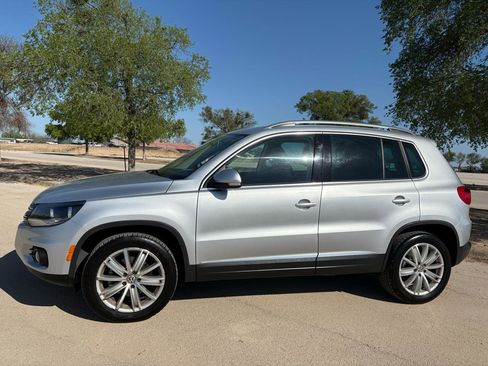 Used 2013 Volkswagen Tiguan S image 6