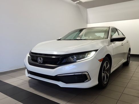 Used 2019 Honda Civic LX image 2