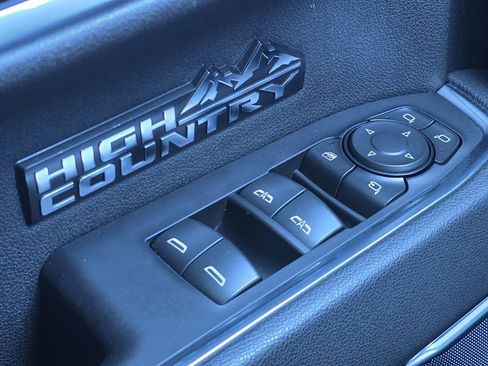 Certified 2025 Chevrolet Silverado 1500 High Country w/ High Country Premium Package image 36