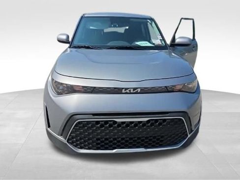 Used 2025 Kia Soul S FWD image 2