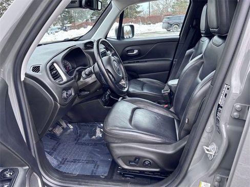 Used 2020 Jeep Renegade Limited w/ Trailer Tow Group image 10