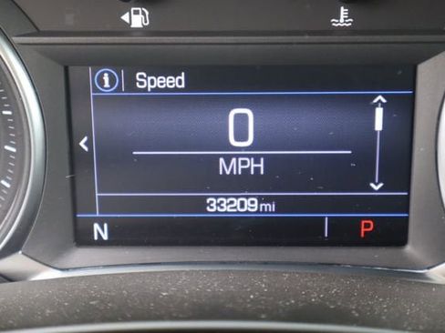 Used 2024 GMC Terrain SLE FWD image 10