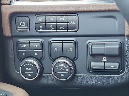 New 2025 Chevrolet Tahoe High Country image 15