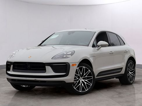 New 2026 Porsche Macan image 1