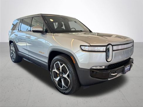 Used 2024 Rivian R1S Adventure AWD/4WD image 5