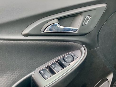 Used 2023 Chevrolet Malibu LT image 51