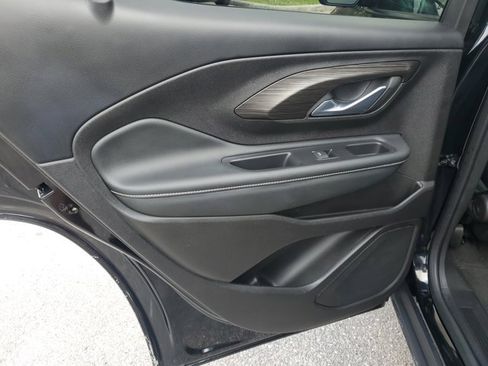 Used 2024 GMC Terrain SLE image 16