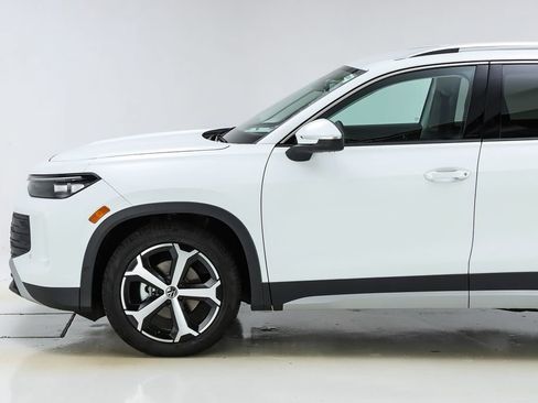 New 2026 Volkswagen Tiguan SE image 41