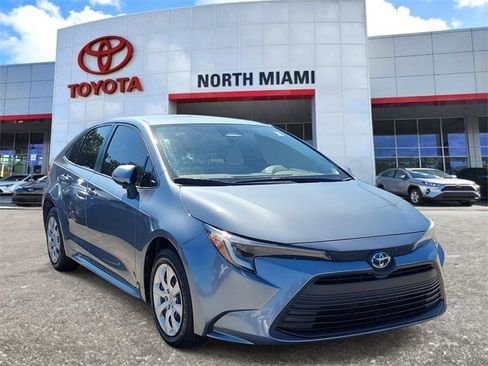 Used 2023 Toyota Corolla LE image 1