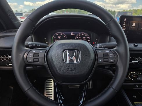Used 2025 Honda Accord Sport image 23