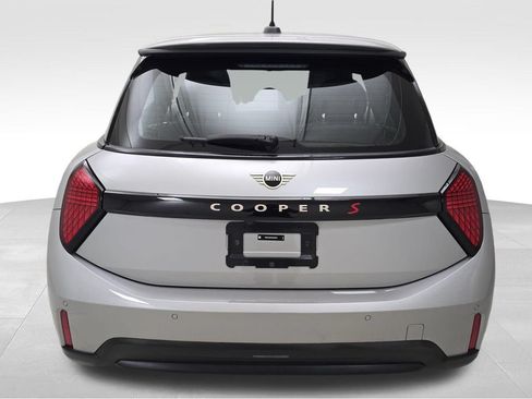 Used 2025 MINI Cooper S FWD image 8