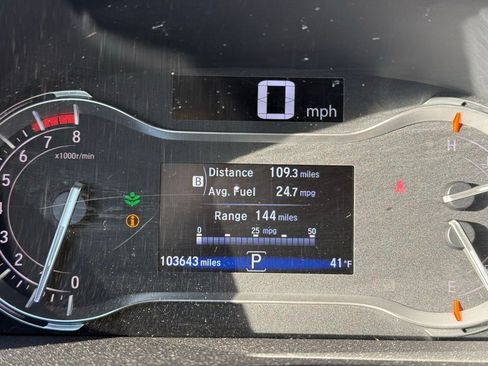 Used 2016 Honda Pilot Touring image 10