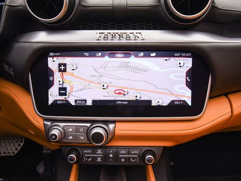 Used 2019 Ferrari Portofino image 46