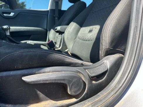 Used 2023 Kia Rio S FWD image 4