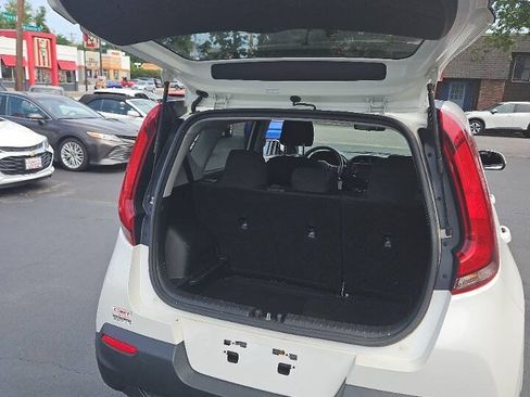 Used 2021 Kia Soul LX FWD image 6