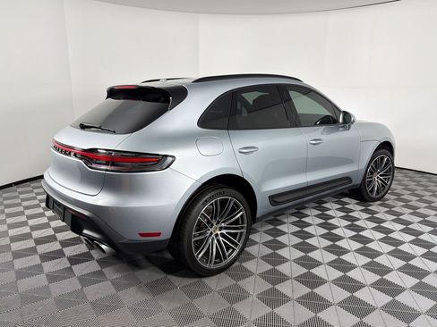 Certified 2026 Porsche Macan AWD/4WD image 9