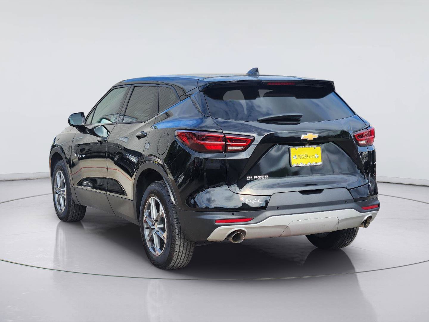 Used 2026 Chevrolet Blazer LT FWD image 7