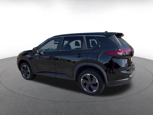 Used 2025 Nissan Rogue SV AWD/4WD image 10