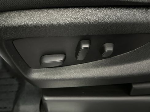 Used 2018 Chevrolet Silverado 1500 LT w/ All Star Edition AWD/4WD image 21