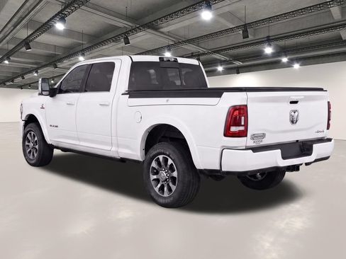 Used 2023 RAM 2500 Limited AWD/4WD image 3