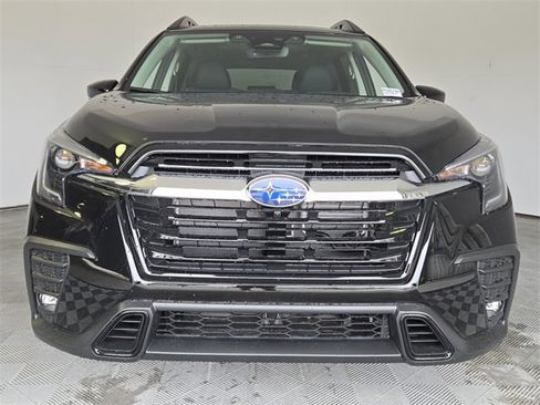 Used 2025 Subaru Ascent Limited image 3