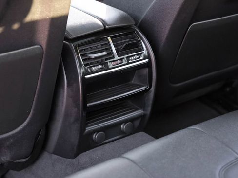 Used 2019 BMW 530i xDrive image 43