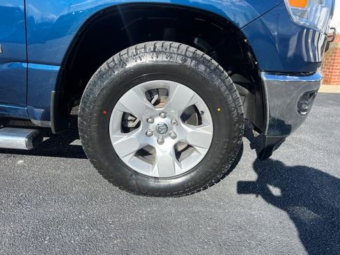 Used 2019 RAM 1500 Big Horn image 13