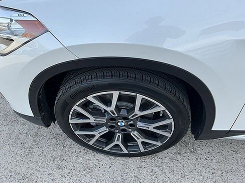 Used 2021 BMW X1 sDrive28i w/ Convenience Package image 9