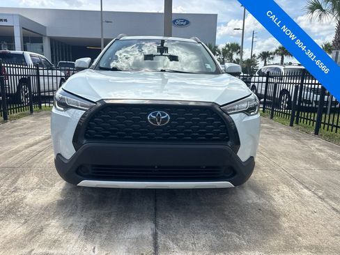 Used 2024 Toyota Corolla Cross LE w/ Moonroof Package FWD image 5