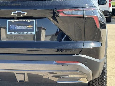 New 2026 Chevrolet Equinox ACTIV w/ Convenience Package III image 7