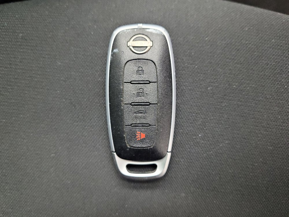 Used 2025 Nissan Sentra SV FWD image 32