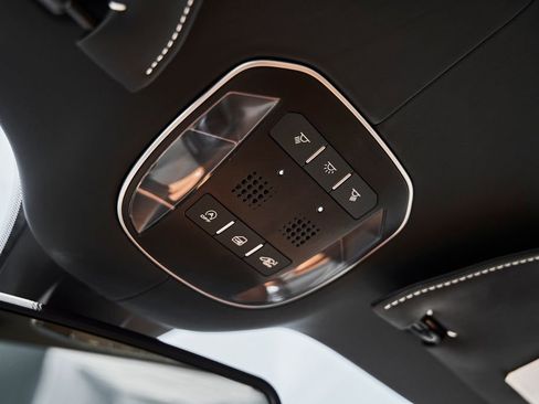 Used 2018 Ferrari GTC4Lusso image 84