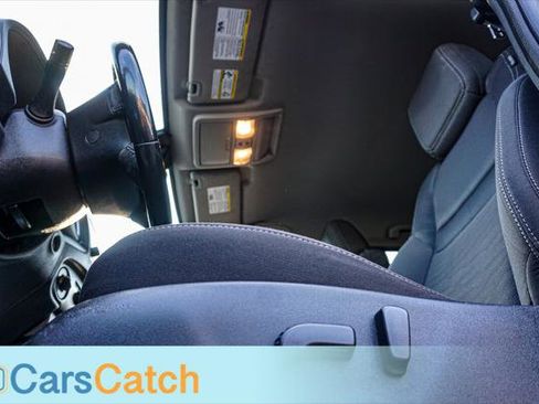 Used 2022 Nissan Frontier SV image 22