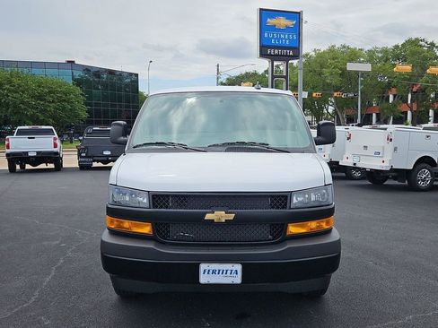 New 2026 Chevrolet Express 2500 Extended w/ Driver Convenience Package RWD image 21