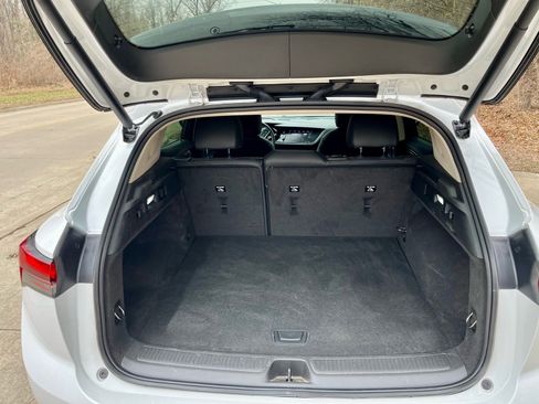 Used 2023 Buick Envision Essence image 21