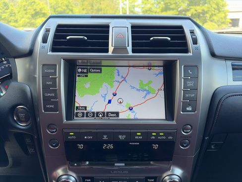 Used 2020 Lexus GX 460 Premium AWD/4WD image 25