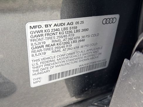 Used 2025 Audi Q3 2.0T Premium Plus w/ Premium Plus Package image 36