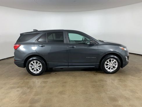 Used 2021 Chevrolet Equinox LS w/ LS Convenience Package AWD/4WD image 8