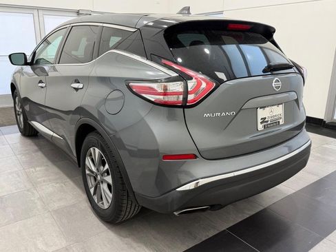 Used 2017 Nissan Murano S image 4