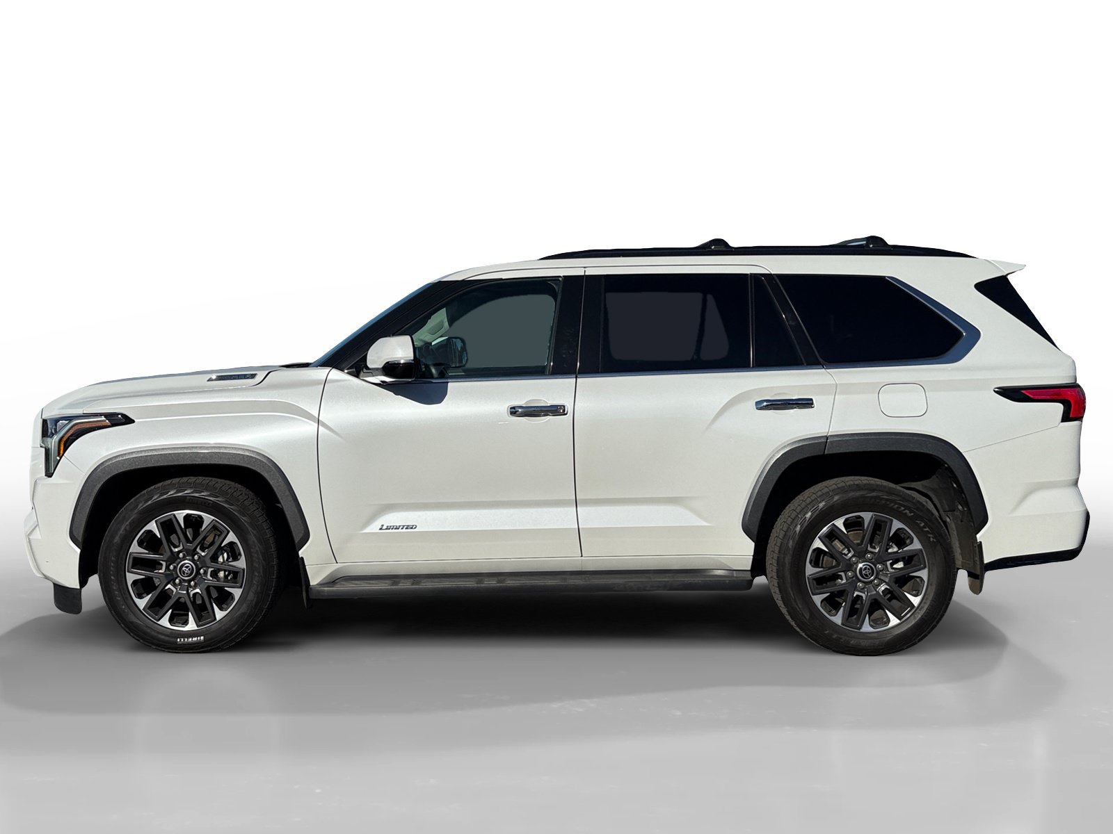 Used 2023 Toyota Sequoia Limited AWD/4WD image 2
