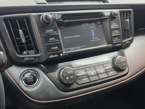 Used 2017 Toyota RAV4 SE w/ Power Special Value Package image 20